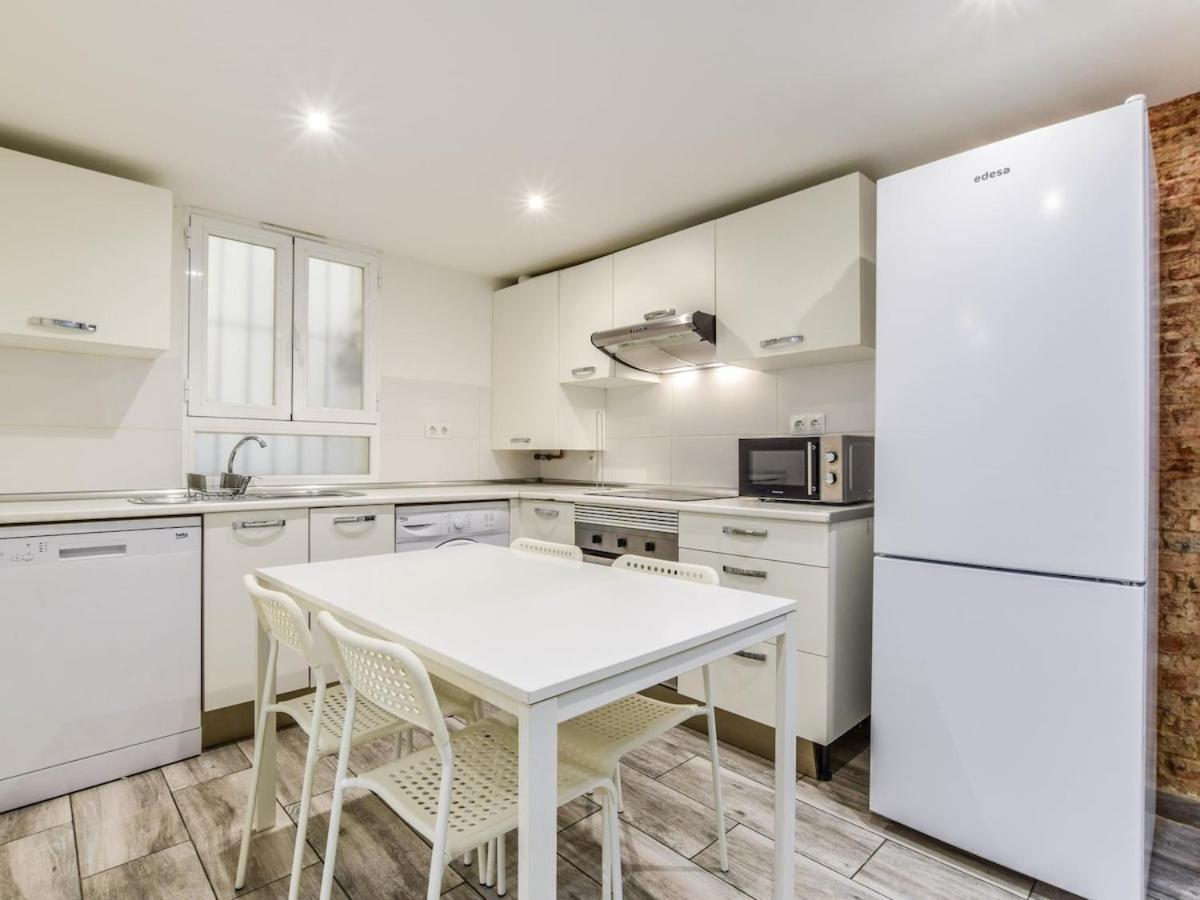 Apartamento En Cuatro Caminos Para 6 Personas Alquiler Temporal Madrid Luaran gambar